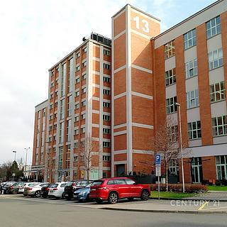 Pronájem kanceláře 39 m² Zlín, Vavrečkova