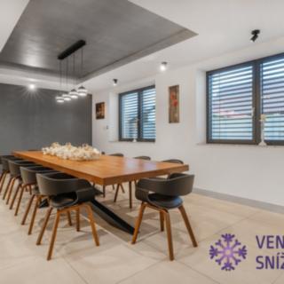 Prodej rodinného domu 331 m² Pěčice