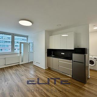 Pronájem bytu 2+kk 34 m² Liberec I-Staré Město, Voroněžská