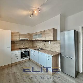 Pronájem bytu 3+1 70 m² Liberec VI-Rochlice, Sametová