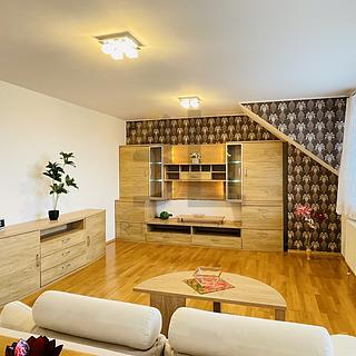 Pronájem bytu 3+kk 85 m² Hodonín