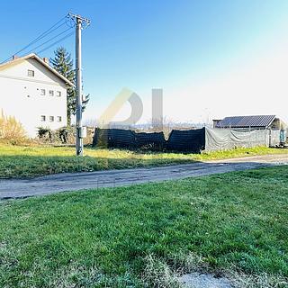 Prodej komerčního pozemku 644 m² Rohatec