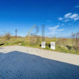Prodej stavební parcely 2 015 m² Hodonín, Heřmánková