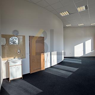 Pronájem kanceláře 35 m² Hodonín, Za Dráhou