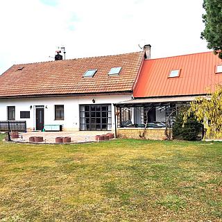 Prodej rodinného domu, 290m²