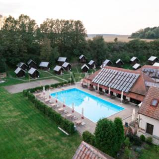 Prodej hotelu a penzionu 1 795 m² Radětice