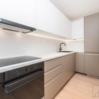 Prodej bytu 5+kk 104 m² Praha