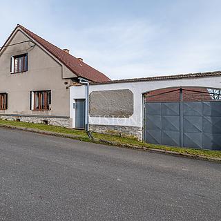 Prodej zemědělské usedlosti 126 m² Hlasivo