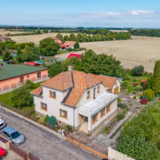 Prodej rodinného domu 198 m² Okřesaneč