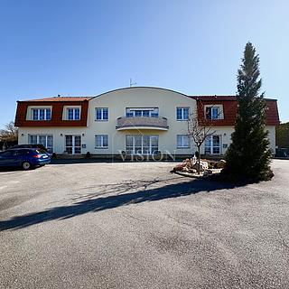 Pronájem bytu 2+kk 39 m&sup2; Zvěrotice