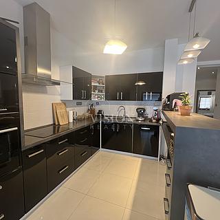 Pronájem bytu 3+kk 120 m² Tábor, Budějovická