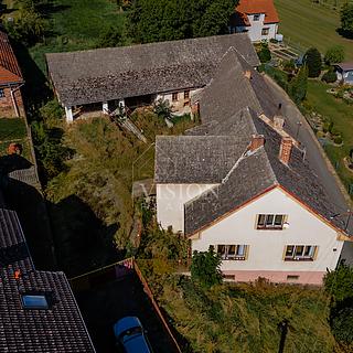 Prodej rodinného domu 390 m² Bernartice