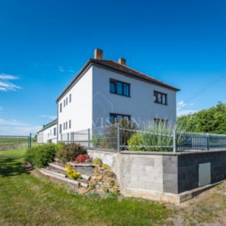 Prodej rodinného domu 270 m² Slabčice Nemějice