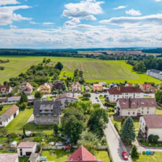 Prodej komerčního pozemku 741 m² Bernartice