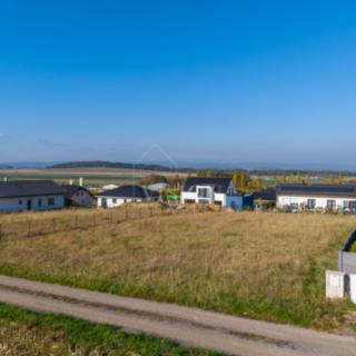 Prodej stavební parcely 1 065 m² Dlouhá Lhota
