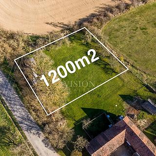 Prodej stavební parcely 1200 m&sup2; Modrá Hůrka