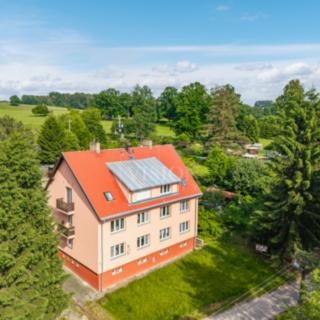 Prodej bytu 3+kk 63 m² Trhové Sviny Pěčín