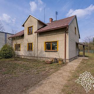 Prodej rodinného domu 137 m&sup2; Janovice