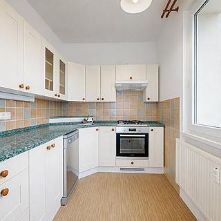 Pronájem bytu 3+1 68 m&sup2; Jindřichův Hradec