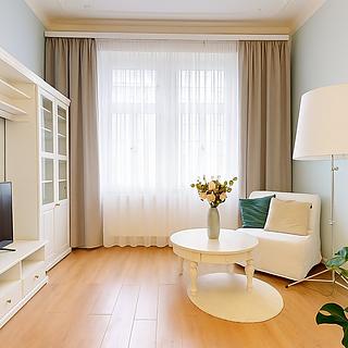 Pronájem bytu 2+1 62 m² Praha