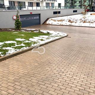 Pronájem parkovacího místa 20 m² Trutnov