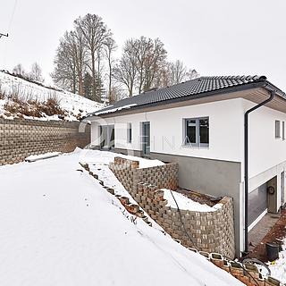 Prodej rodinného domu 211 m² Libňatov