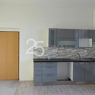 Pronájem bytu 2+kk 47 m² Červený Kostelec, Manželů Burdychových
