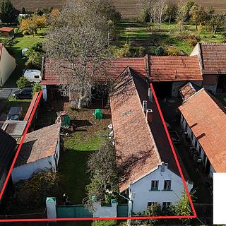 Prodej stavební parcely 2213 m² Mělnické Vtelno