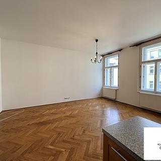 Prodej bytu 2+kk 67 m&sup2; Praha