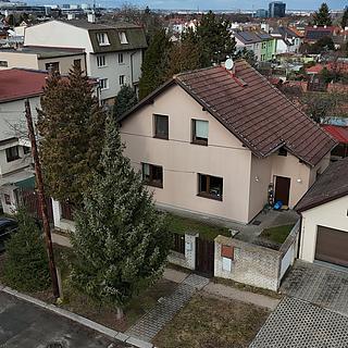Prodej rodinného domu 111 m&sup2; Praha