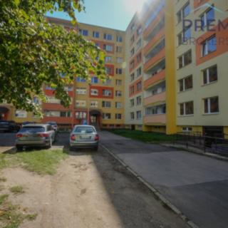 Prodej bytu 3+kk 72 m² Štětí, Obchodní