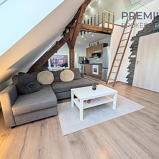 Prodej bytu 2+kk 67 m² Horní Počaply
