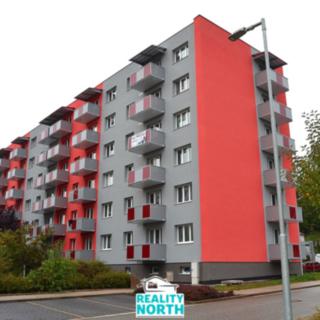 Prodej bytu 2+1 45 m² Hostinné, Sídliště