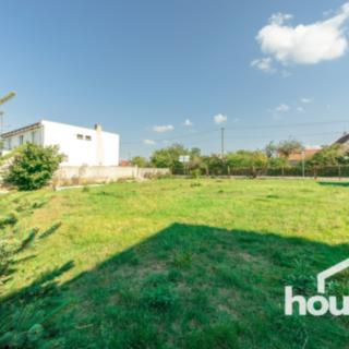 Prodej stavební parcely 836 m² Zálesí