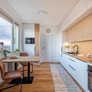 Pronájem bytu 3+kk 62 m&sup2; Znojmo