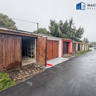 Prodej garáže 19 m² Teplice, Jugoslávská
