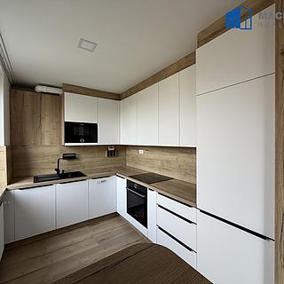 Pronájem bytu 3+kk 65 m² Duchcov, Družby