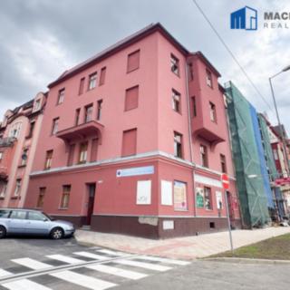 Pronájem obchodu 55 m² Teplice, Cajthamlova