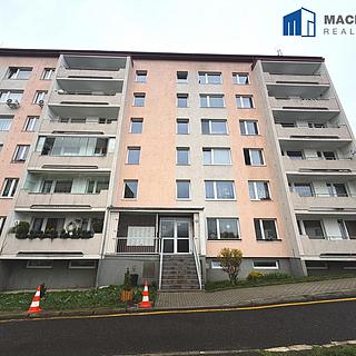 Prodej bytu 2+kk 44 m² Krupka, Dlouhá