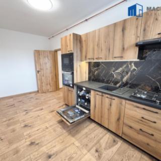 Pronájem bytu 3+1 76 m² Duchcov, Míru