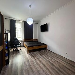 Pronájem bytu 2+kk 45 m² Praha