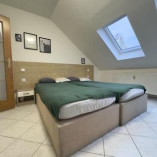 Pronájem bytu 2+kk 50 m² Praha