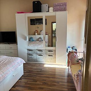 Pronájem bytu 1+kk a garsoniéry 40 m² Praha Troja, Trojská