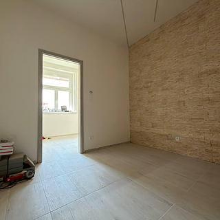 Pronájem bytu 2+kk 40 m&sup2; Praha