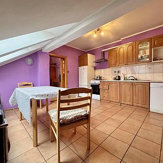 Pronájem bytu 3+kk 100 m² Praha