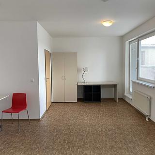 Pronájem bytu 2+kk 38 m² Praha