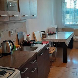 Pronájem bytu 3+1 78 m² Praha Letňany, Kuželova