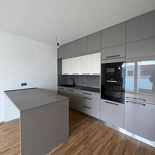 Pronájem bytu 2+kk 55 m² Praha