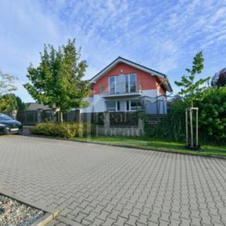 Pronájem vily 187 m² Zdiby Přemyšlení, Centrální