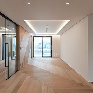 Prodej bytu 4+kk 163 m&sup2; Praha